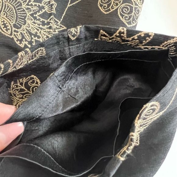 Tommy Bahama Silk Black Tan Floral Embroidery Straight Crop Pants Size 6 - Picture 11 of 15